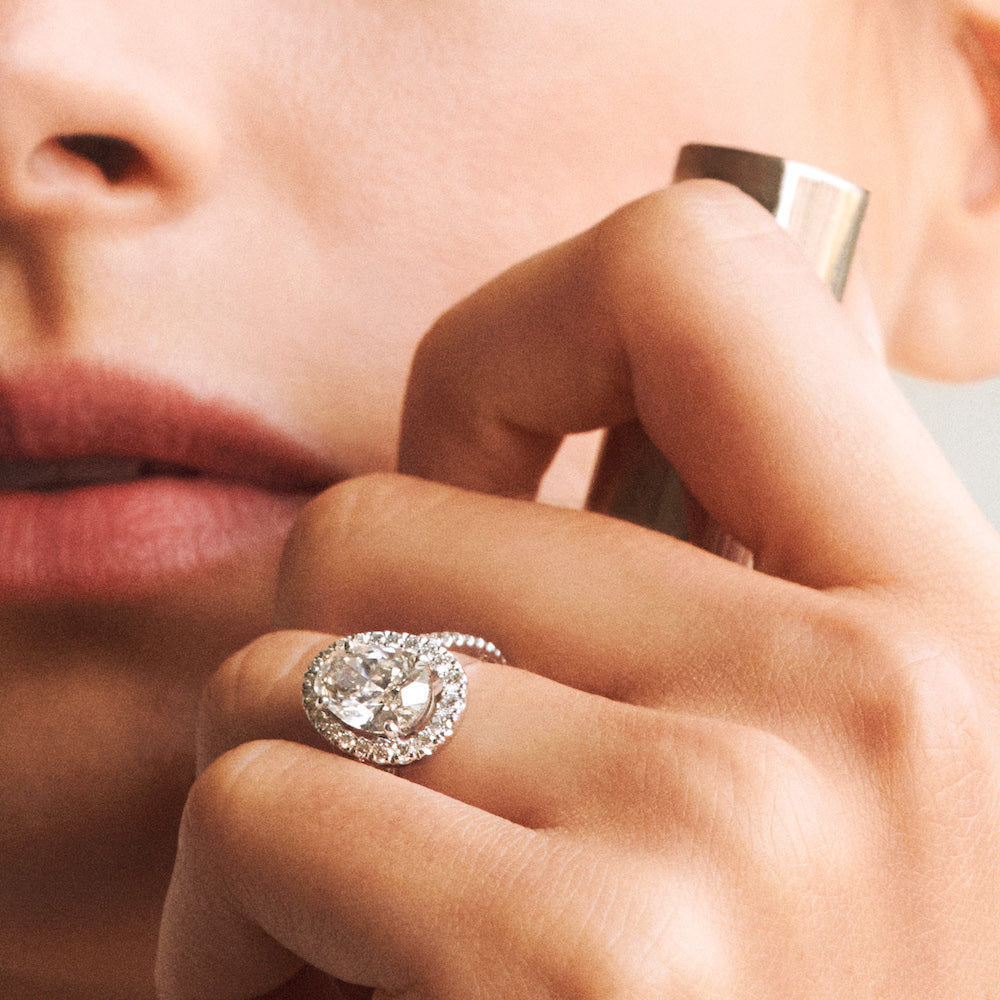 Diamond ring jewelry Mellerio