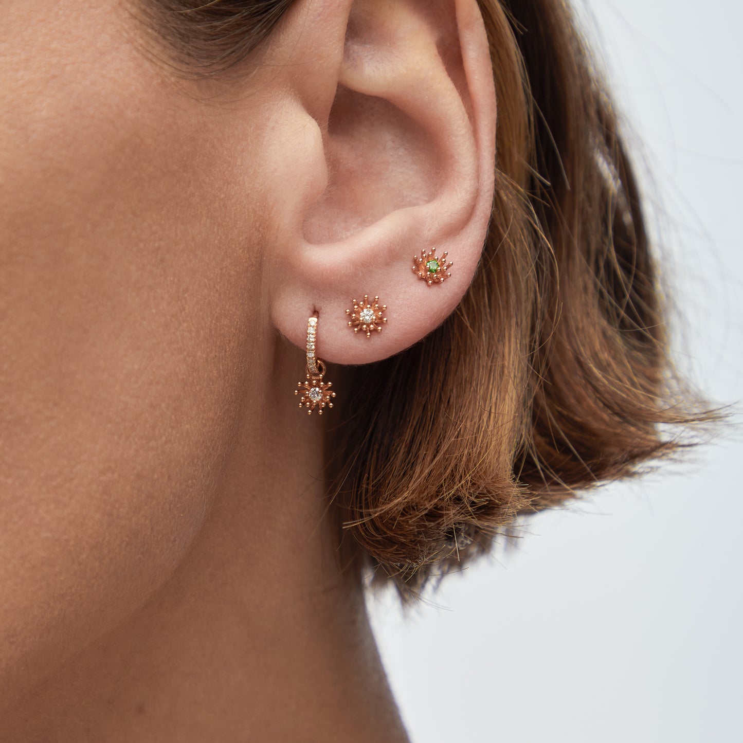 Gold stud earrings Maison Mellerio