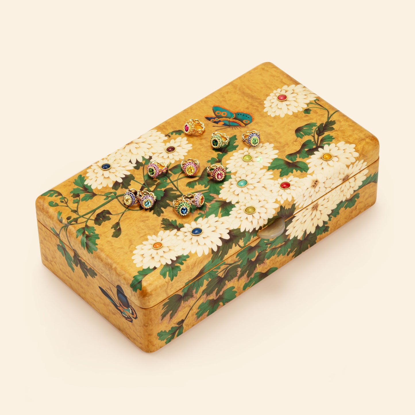 Jewelry Box "A Queen’s Spring"