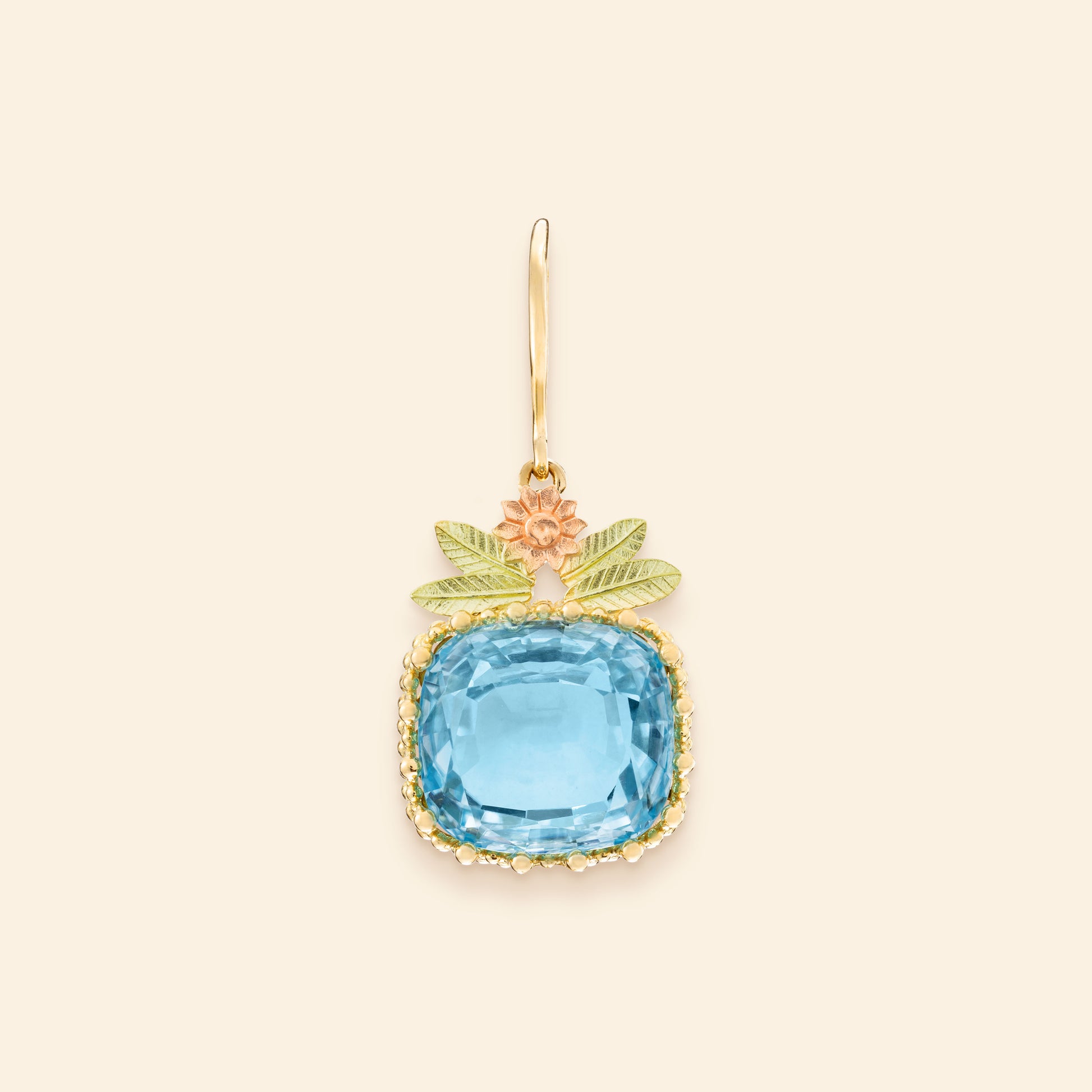 Boucles d'oreilles or jaune joaillerie Mellerio