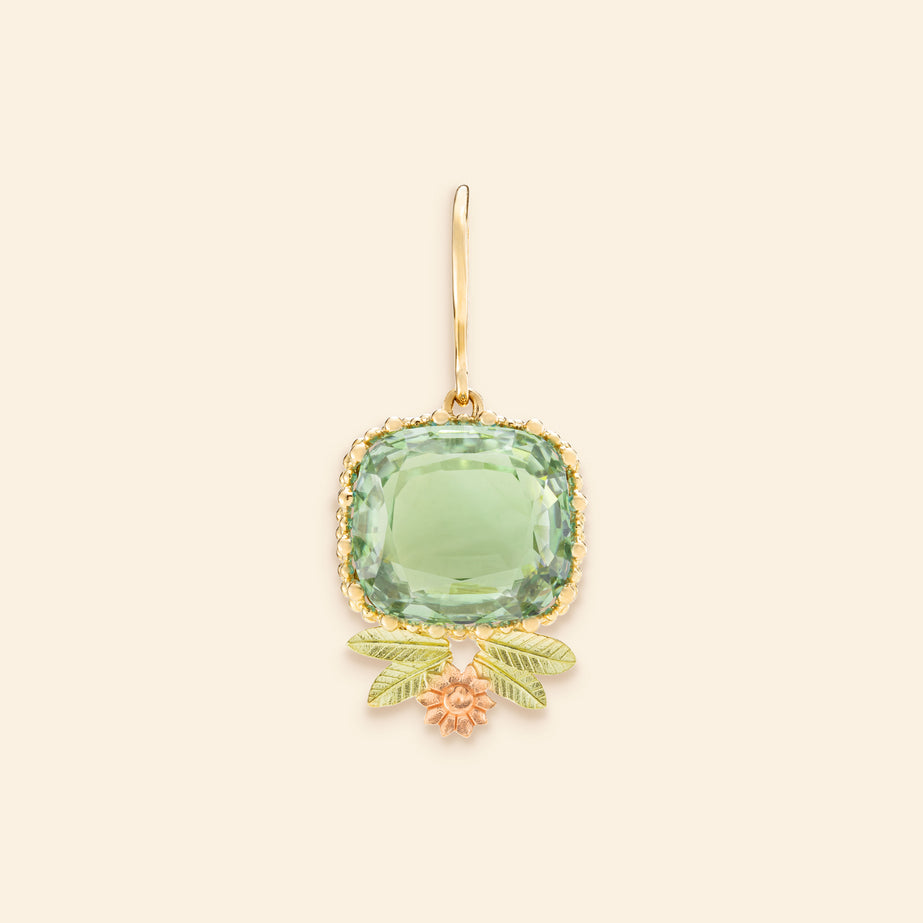 Boucle d'oreilles or jaune joaillerie Mellerio