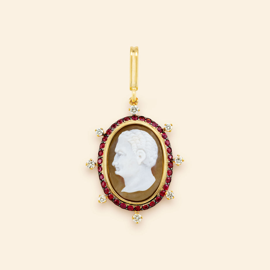 Precious Cameo Diamonds Yellow Gold Mellerio