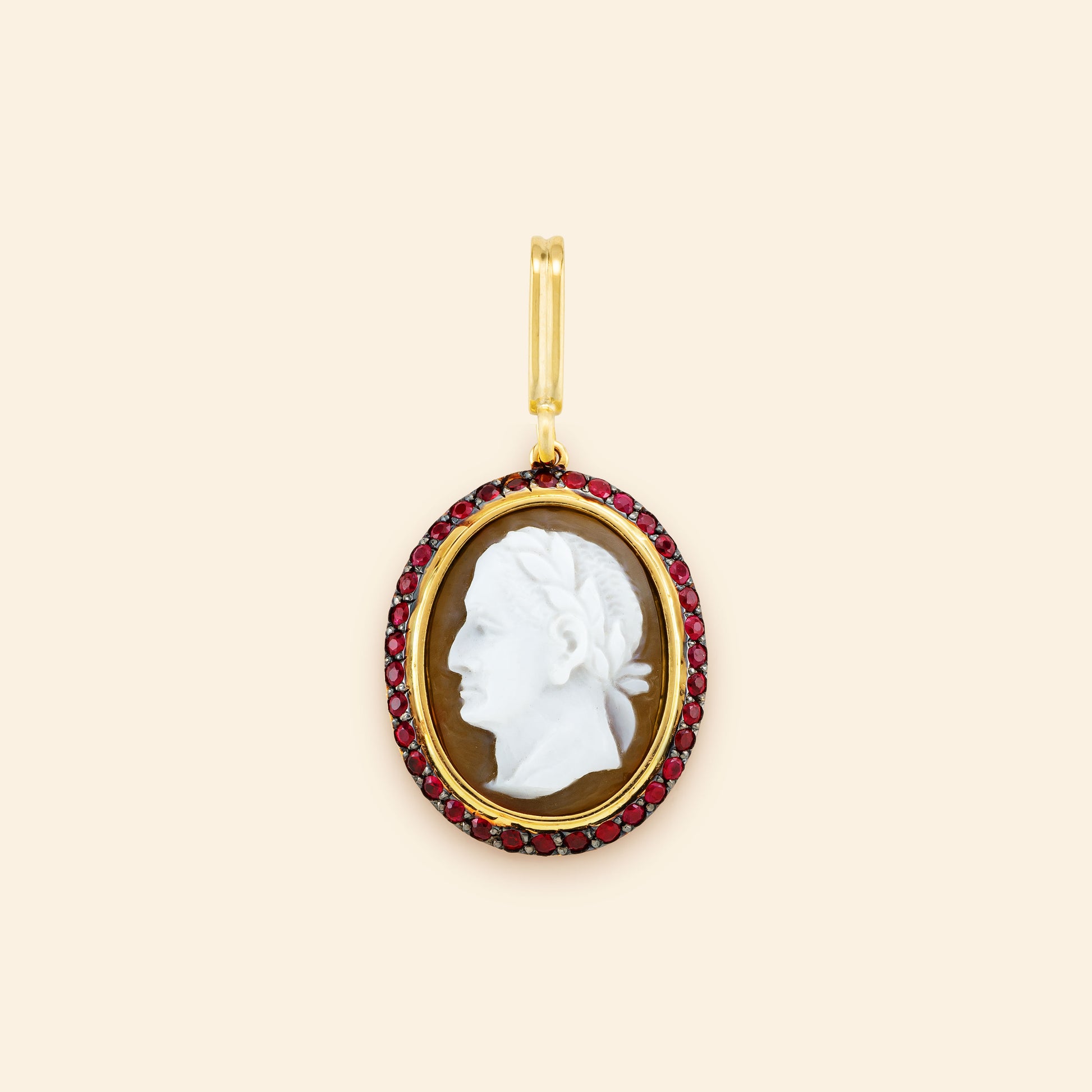 Precious Cameo Rubies Medal Yellow Gold Mellerio