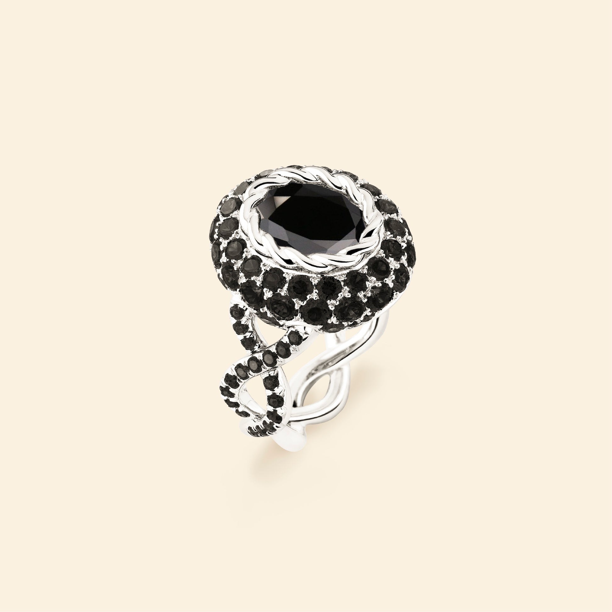 Bague or blanc diamant noir Mellerio