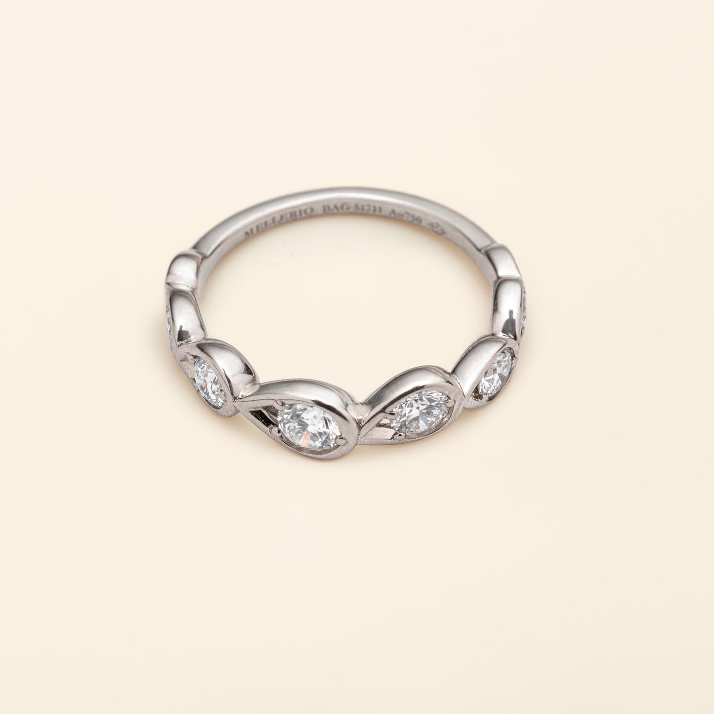 Indra Band Diamonds White gold